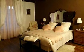 Bed And Breakfast 